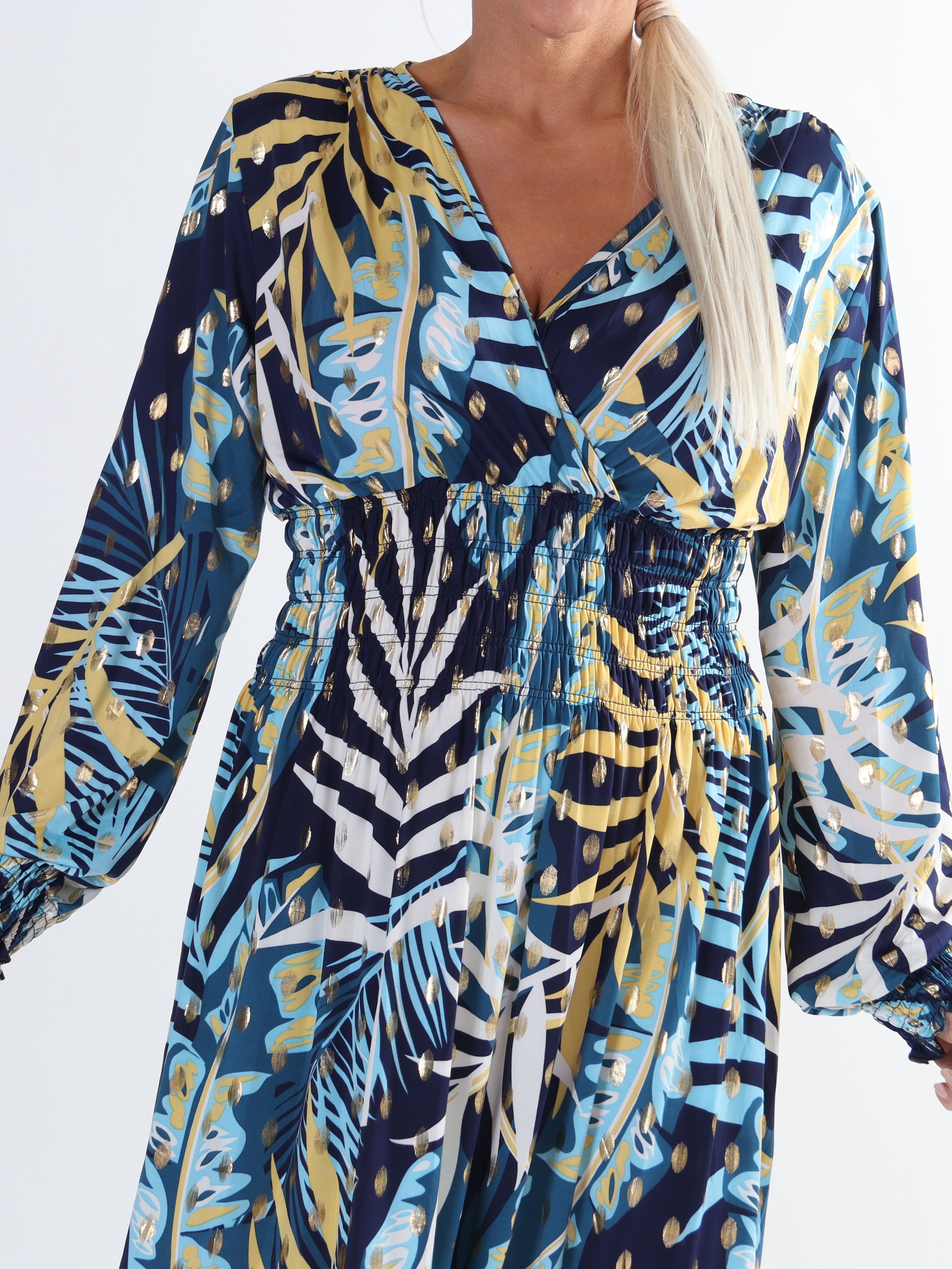 Pams Forest Midi L/S - Plus size elastisk klänning i skrynkelfritt tyg med långa ärmar